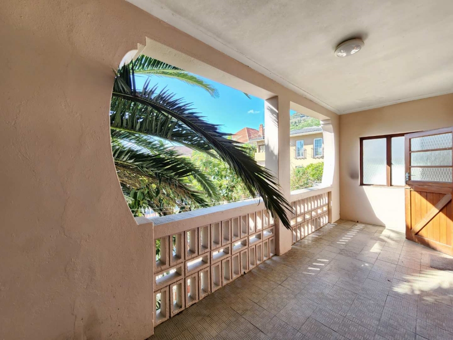 To Let 3 Bedroom Property for Rent in Sea Point Western Cape